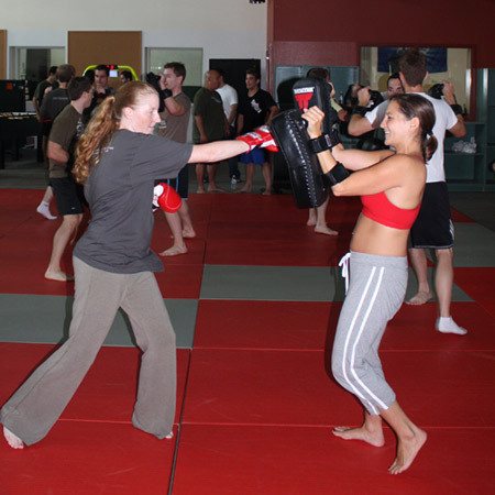 rhea drysdale punching singer jen